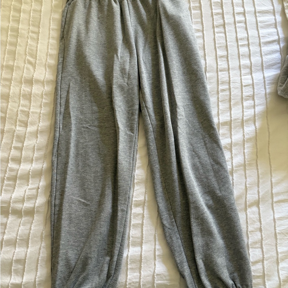 Gray Joggers with Elastic Waistband and Cuffed Ankles